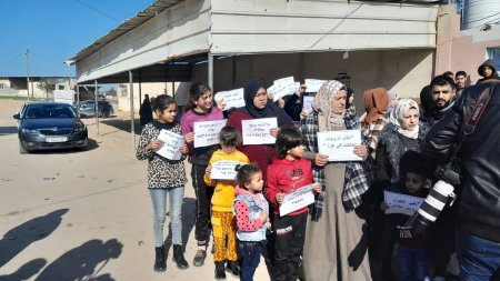 أطفال فلسطينيون شتتهم الاحتلال عن عائلاتهم